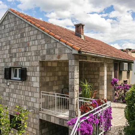 Maria Kolocep- Studio With Terrace And Sea View Apartman *